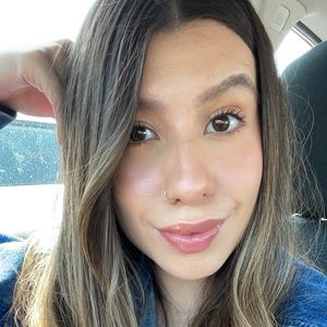 Meet your Posher, Janeth